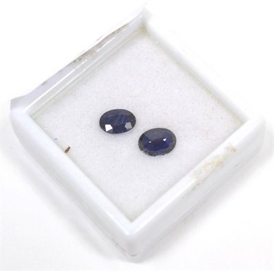 Lot 189 - Two loose oval cut sapphires, of 1.28 carat and 1.38 carat approximately (2)