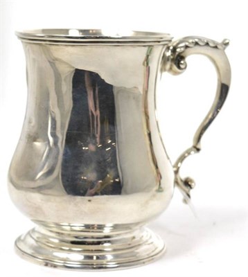 Lot 260 - A Victorian silver baluster mug