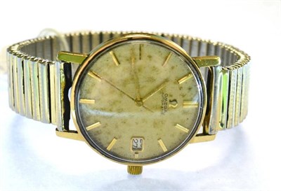 Lot 393 - An Omega wristwatch (boxed)