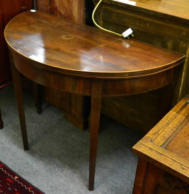 Lot 1380 - A George III mahogany tea table