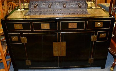 Lot 1424 - A pair of Chinese black lacquered sideboards