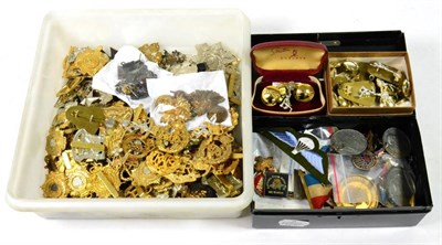 Lot 79 - A Quantity of British Cap, Collar and Glengarry  Badges, in brass, bimetal, white metal and bronze