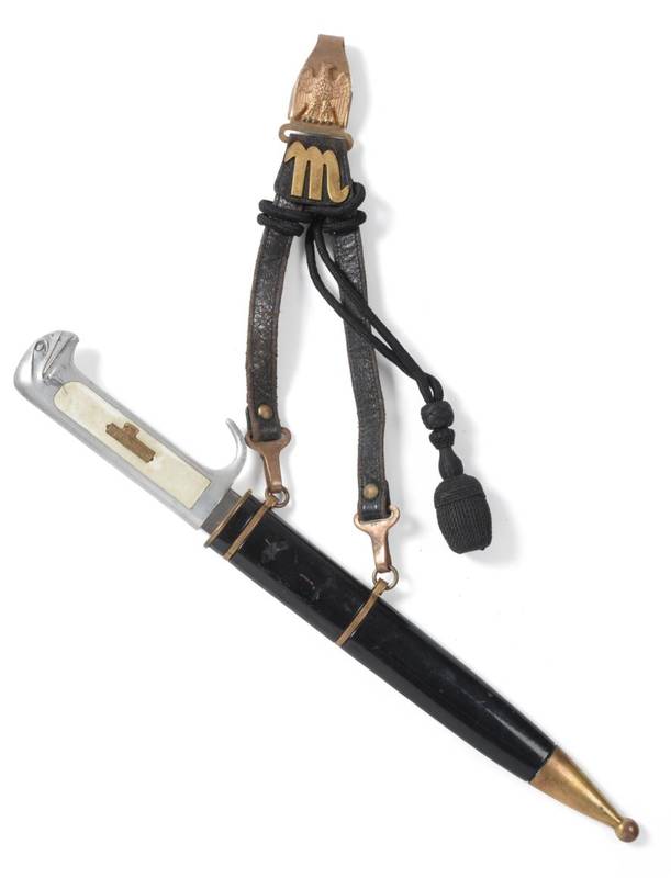 Lot 299 - A Second World War Model 1932 Italian Fascist General Officer's Dress Dagger, with 19.5cm...