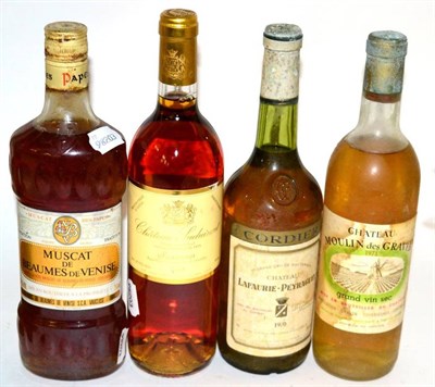 Lot 2149 - Muscat de Beaumes de Venise 1 bottle, Chateau Suduiraut 1989 Sauternes 1 bottle, Chateau Moulin...