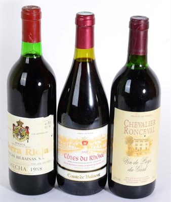 Lot 2270 - 27 bottles of wine to include Chateau Tassin 2002 1 bottle, Torrealba Rioja Crianza 1985 1...