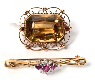 Lot 114 - A 9 carat gold citrine brooch, measures 2.5cm by 3cm, 10.2g and a 9 carat gold gem set bar...
