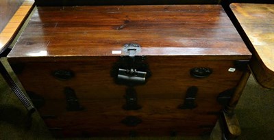 Lot 1331 - A Korean chest