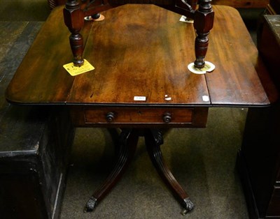 Lot 1361 - An early 19th century mahogany Pembroke table