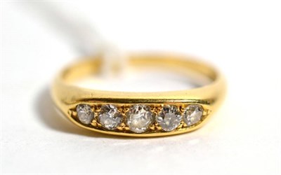 Lot 90 - An 18 carat gold diamond ring, finger size Q, 3.5g