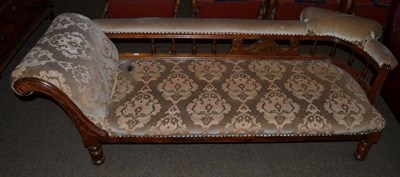 Lot 1232 - A late Victorian chaise longue