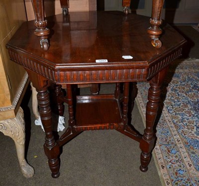 Lot 1253 - A late Victorian walnut centre table