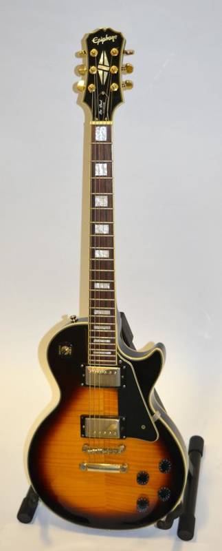 Lot 2021 - Epiphone Les Paul Custom no.EE06078686 Hand Crafted in China, sunburst finish with twin...
