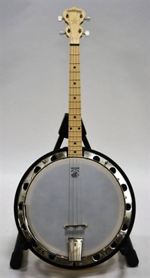 Lot 2038 - Banjo Deering Goodtime (Made In USA) 17 fret, 4-string, 11'' head with resonator, mapel with...