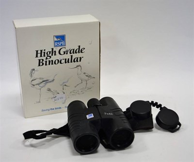Lot 2098 - RSPB High Grade Binoculars 7x42 black casing, in original box
