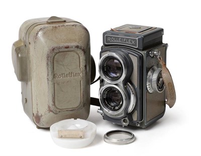Lot 2148 - Rolleiflex Baby Grey Camera no.2020504, with Schneider-Kreuznach Xenar f3.5 60mm lens, in grey...