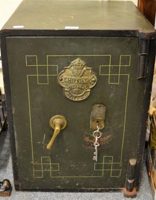 Lot 1105 - A safe marked E Hipkins & Co, Dudley