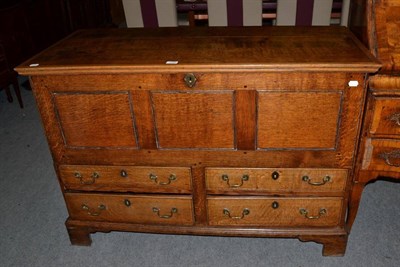 Lot 1256 - An oak mule chest