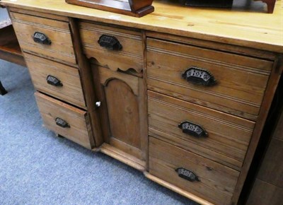 Lot 1313 - A Victorian pine washstand