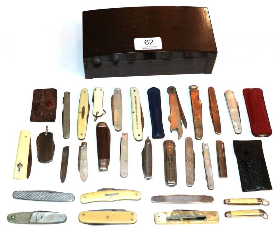 Lot 62 - A cigarette box and contents of pen knives