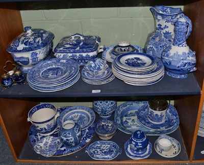 Lot 193 - A large collection of assorted blue and white transfer printed ceramics to include a large...