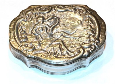 Lot 68 - A Continental white metal snuff box, circa 19th century, possibly Dutch