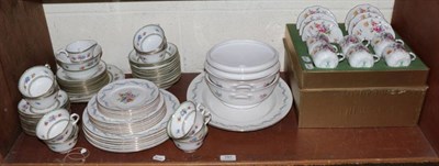 Lot 191 - A Shelley dinner service; a Crown Chelsea teaset; and a boxed Royal Crown Derby ''Derby...