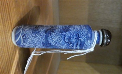 Lot 289 - A Chinese blue and white snuff bottle of rouleau form, seal marks to base, dragon design, 9cm...