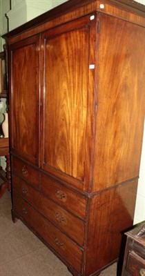 Lot 1262 - A Georgian mahogany linen press