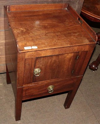 Lot 1320 - A George III mahogany commode