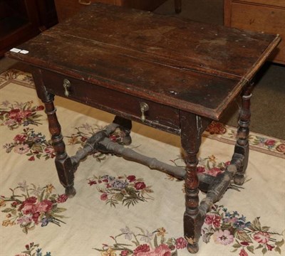 Lot 1331 - An early 18th century Provincial oak side table