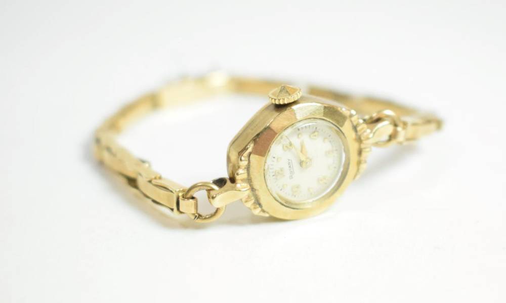 Lot 24 - A lady's 9 carat gold Rotary wristwatch