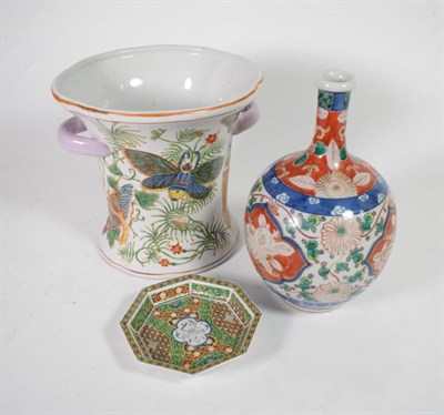 Lot 91 - Japanese porcelain baluster vase, original presentation wood box and two other ceramic items