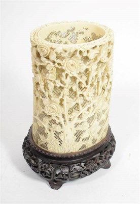 Lot 130 - A late 19th century Cantonese ivory reticulated vase