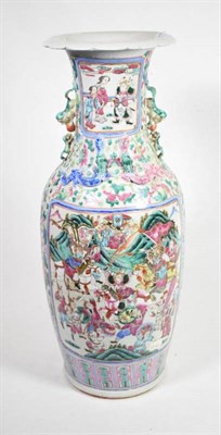 Lot 192 - A Chinese famille rose vase