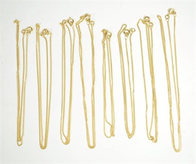 Lot 204 - Eight 18 carat gold trace link chains, lengths 2 x 41.5cm, 4 x 47cm, and 2 x 51cm (9)