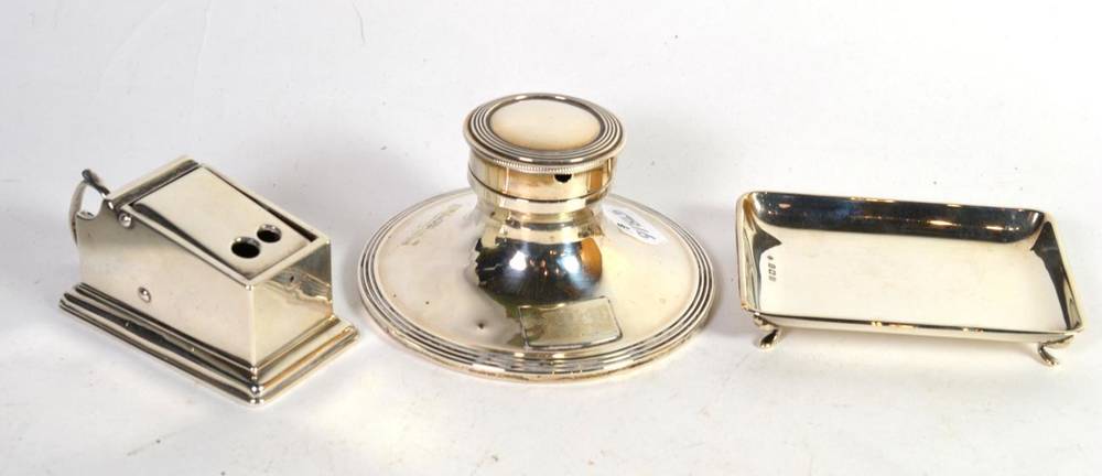 Lot 218 - An Edwardian silver smoker's companion with cutter, Birmingham 1903, action not working; a...