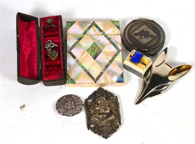 Lot 240 - A mother of pearl card case; Scherrer fox mask brooch; a 19th century ring box etc