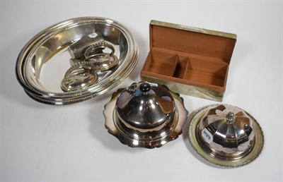 Lot 252 - Miscellaneous silver and silver plate comprising: a silver cigarette box, Richard Comyns,...