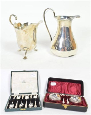 Lot 328 - A pair of Victorian silver salts and spoons, Birmingham 1894, in a fitted case; a set of six silver