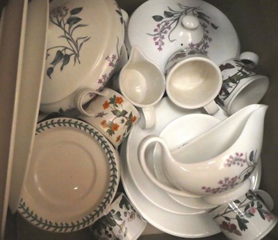 Lot 1023 - A quantity of tableware including Wedgwood 'Lilac' dinnerwares; and a Port Merion teaset