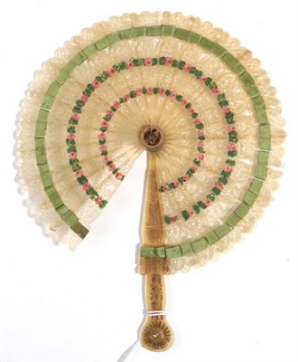 Lot 2046 - A Horn Cockade Fan, circa 1810, the pierced and fretted sticks decorated with two concentric...