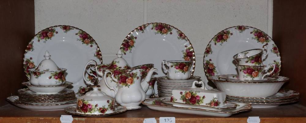 Lot 133 - A Royal Albert Old Country Roses pattern