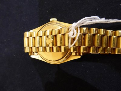 Lot 74 - ^ An 18ct Gold Automatic Day/Date Centre Seconds Wristwatch, signed Rolex, Oyster Perpetual,...