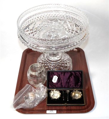 Lot 26 - A crystal centrepiece bowl; a cased set of silver salts and two others