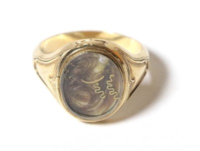 Lot 75 - A mourning ring, the inside inscribed W.H.N, finger size P1/2