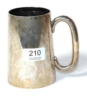 Lot 210 - A plain silver mug, Joseph Gloster Ltd, Birmingham 1929