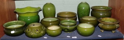 Lot 261 - A quantity of Bretby pottery jardinieres, bowls and vases, all green glazed (13)