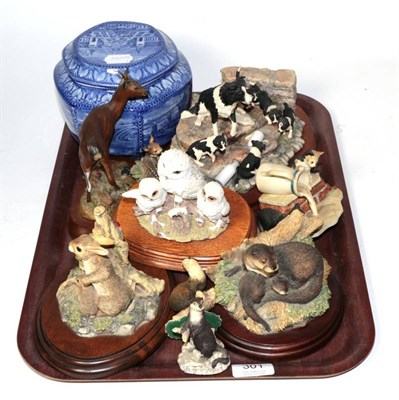 Lot 301 - A tray of Border Fine Art and other animal ornaments together with a Ringtons blue and white...