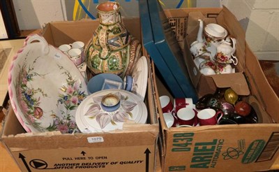 Lot 1079 - Mixed ceramics and glass to include: Royal Albert Old Country Roses tea service; a large...