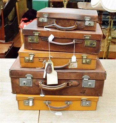Lot 1110 - Five various vintage small suitcases - with keys